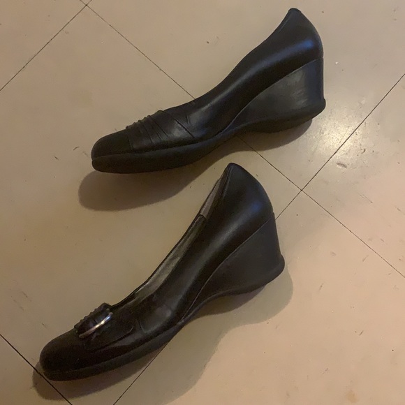 Heeled black loafers super comfy by solemate - Picture 7 of 17